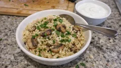 Tek tencerede mantar diblesi: az pirinçle hafif, doyurucu akşam yemeği