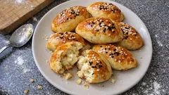 Mayasız nişastalı poğaça tarifi: kıyır kıyır, peynirli ve ölçüsü şaşmayan