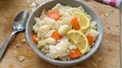 Kıtır kıtır lahana turşusu: ölçüsü tam, kavanozda her seferinde tutan tarif