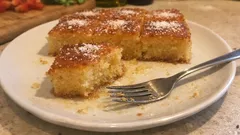 Tam ölçülü klasik revani tarifi: şerbeti tam çeken, tane tane dokulu