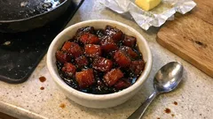 3 malzemeyle tereyağında ayva: pekmezle kıvam alan kışlık kaşık tatlısı